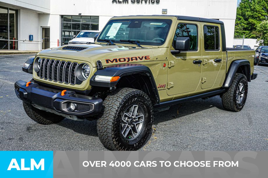 Used 2026 Green Jeep Mojave image 2