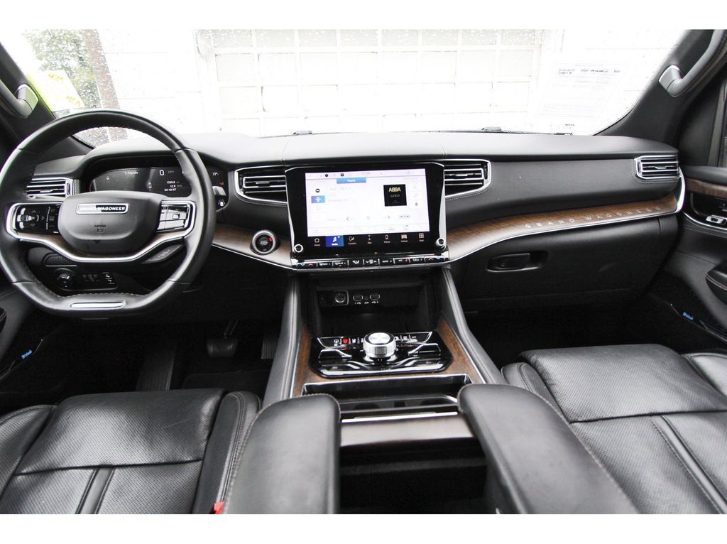 2023 Jeep Grand Wagoneer Base - 8