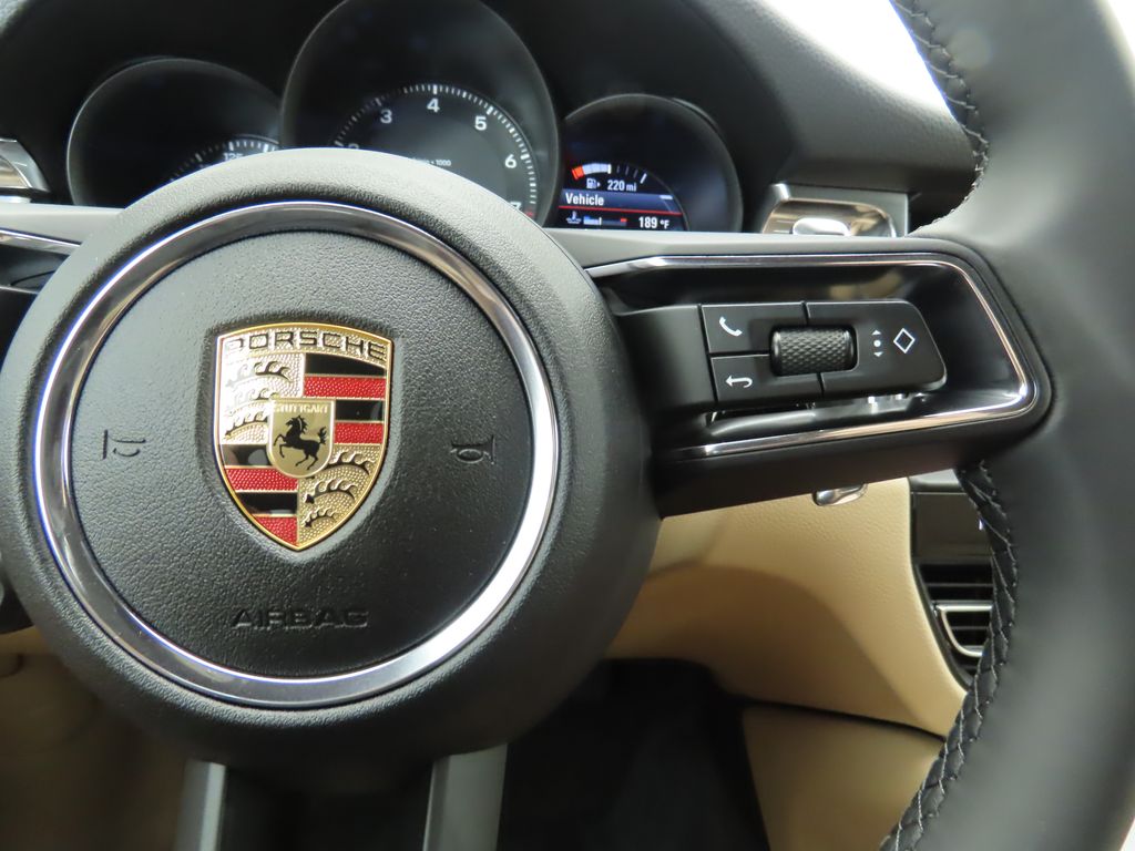 Thumbnail: 2025 Porsche Macan - 15