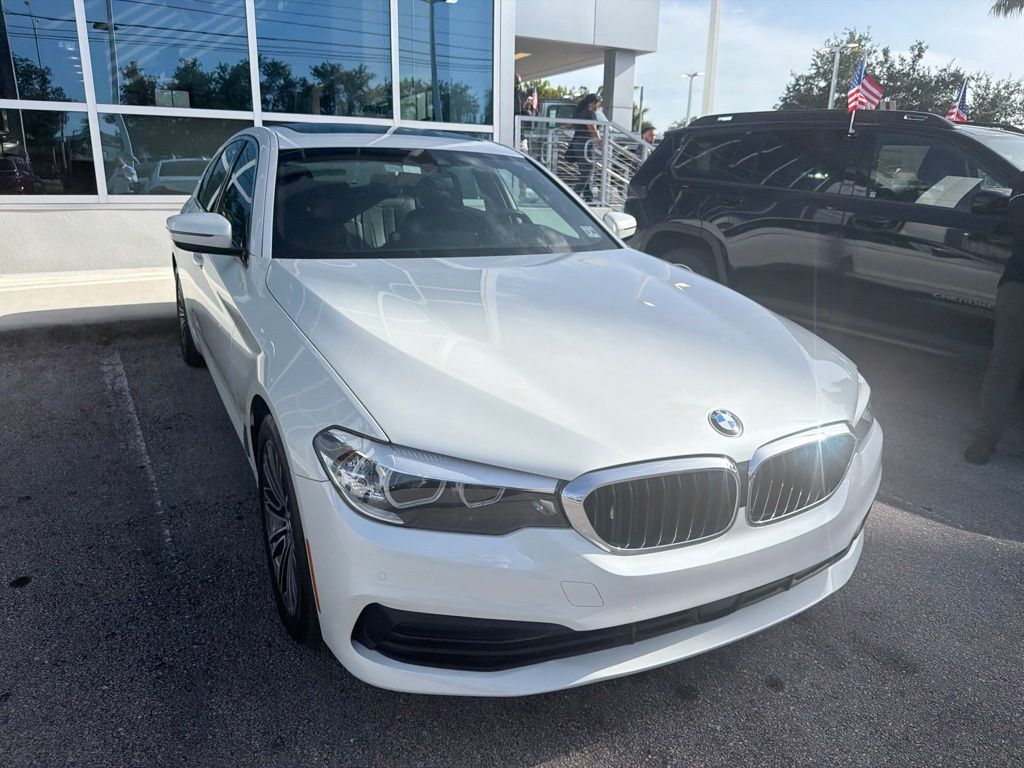 Used 2019 White Metallic BMW 540i xDrive image 11