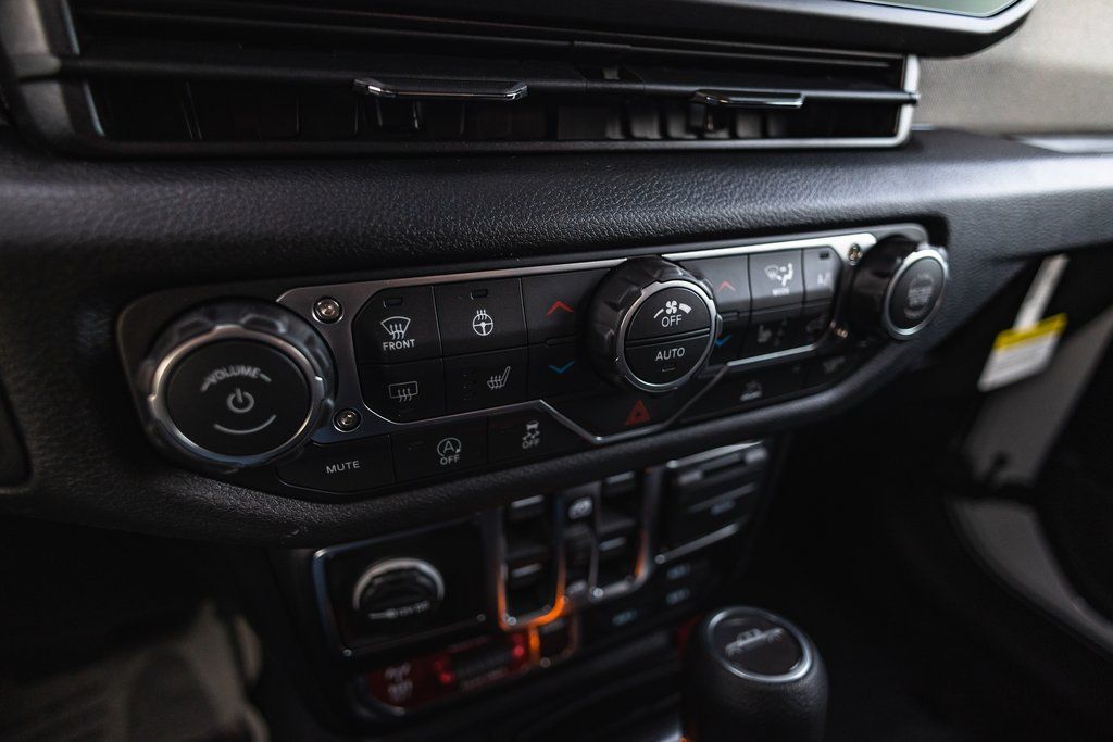 2026 Jeep Gladiator Willys thumbnail 16
