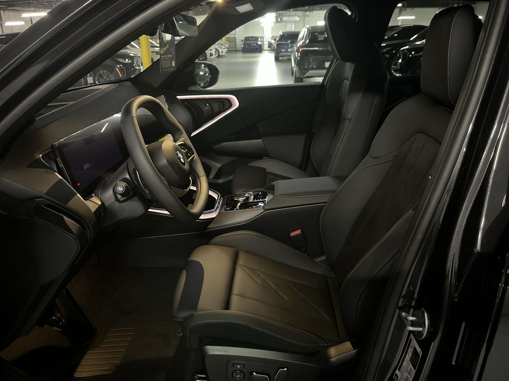 Thumbnail: 2025 BMW X3 - 11