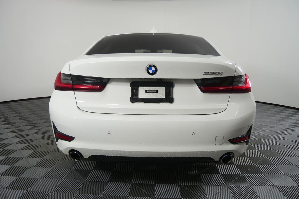 Thumbnail: 2021 BMW 3 Series - 4