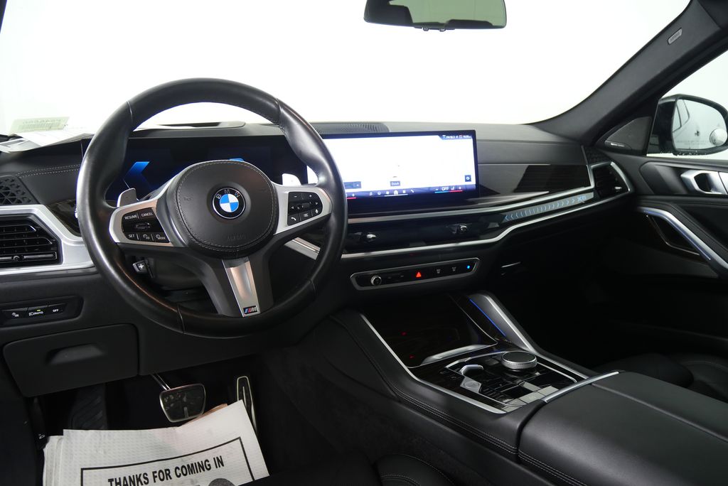 Thumbnail: 2025 BMW X6 - 20