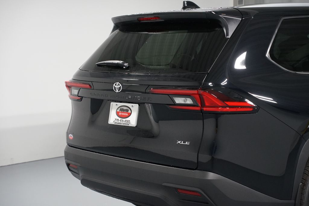 Thumbnail: 2026 Toyota Grand Highlander - 9
