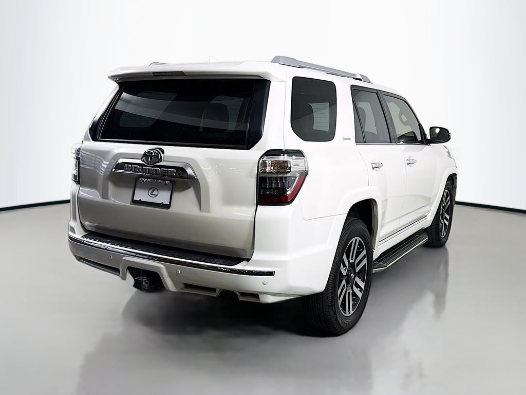 Thumbnail: 2016 Toyota 4Runner - 5