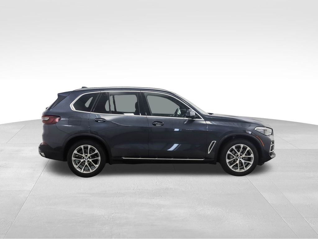 Thumbnail: 2021 BMW X5 - 6