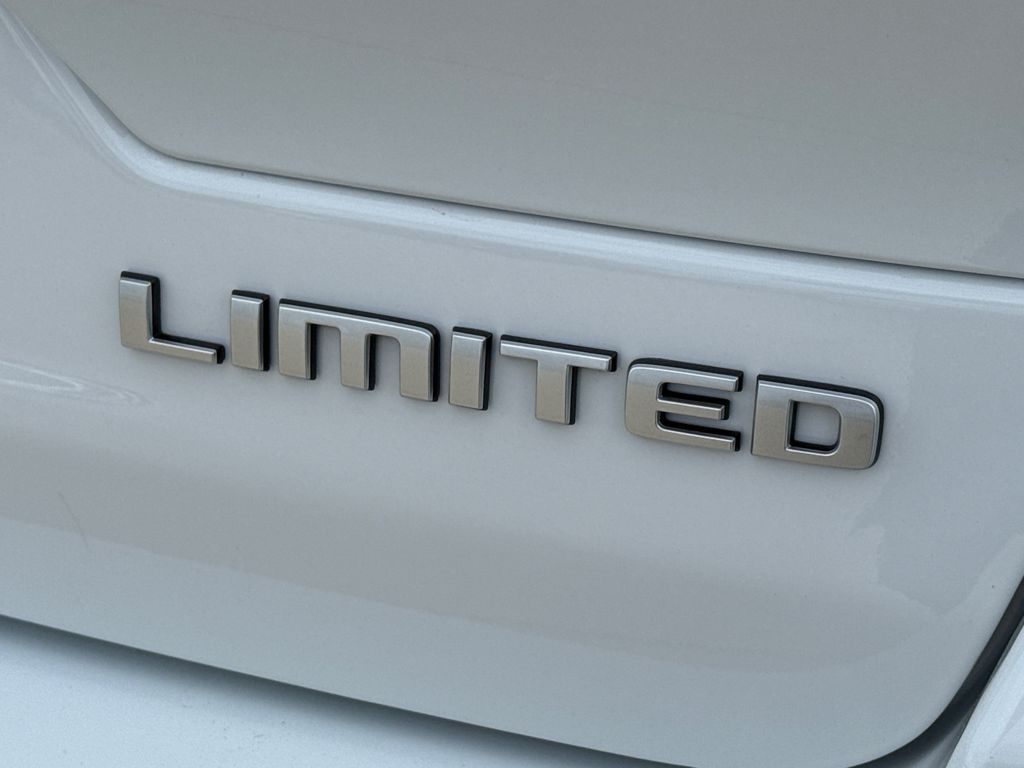 New 2026 Jeep Grand Cherokee SUV