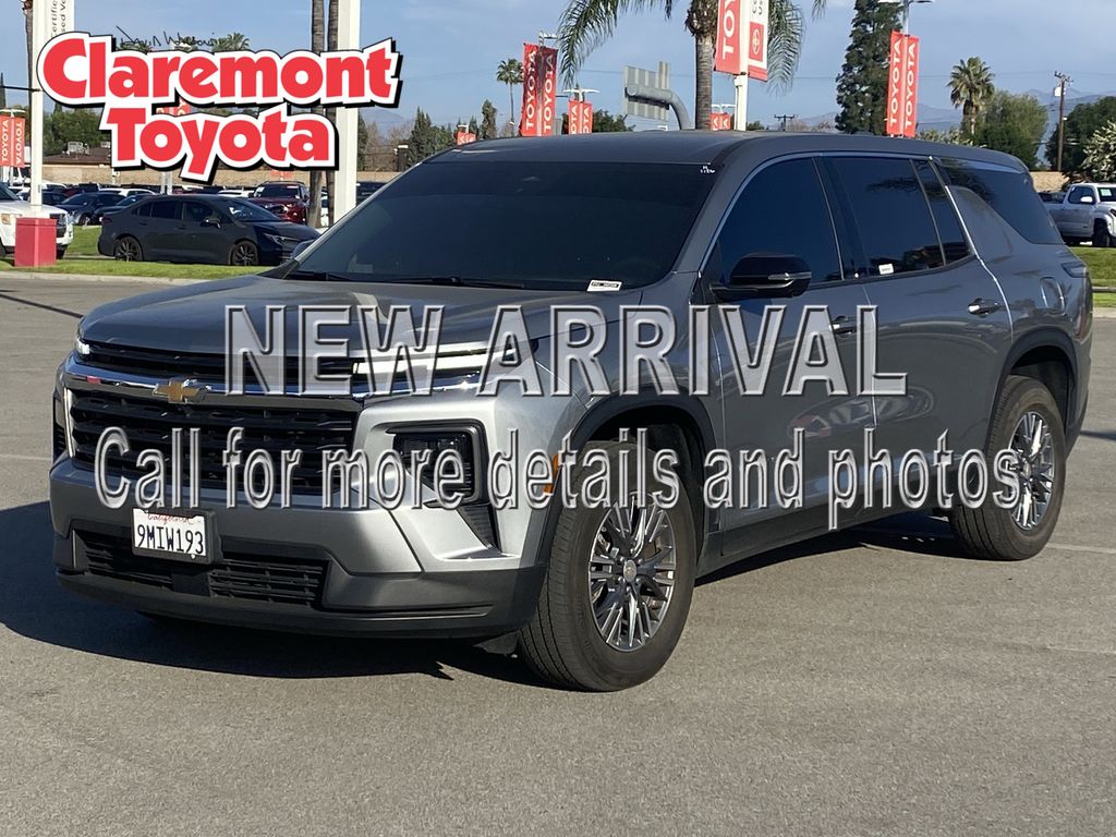 2024 Chevrolet Traverse LS FWD