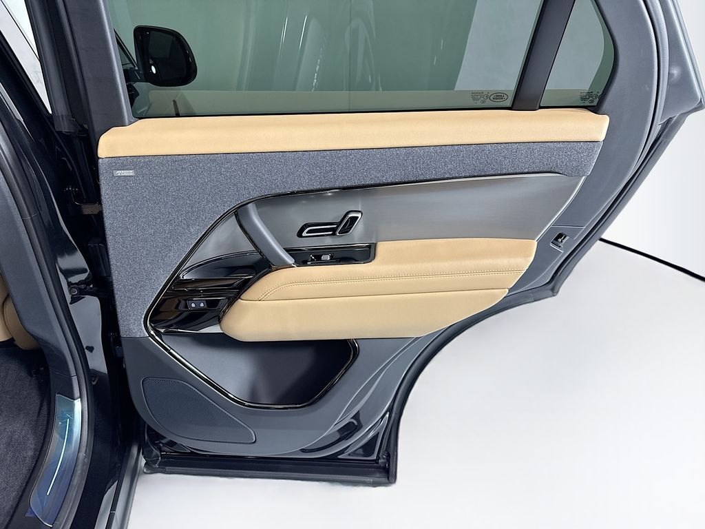 Thumbnail: 2026 Land Rover Range Rover Sport - 29