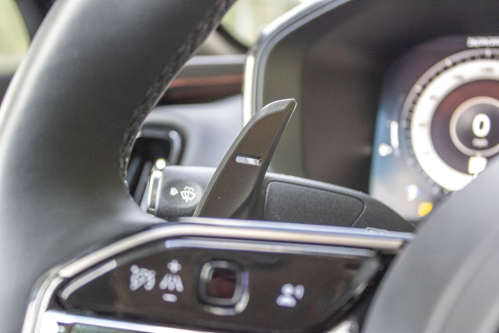 2025 Aston Martin DBX 707 - Photo 15