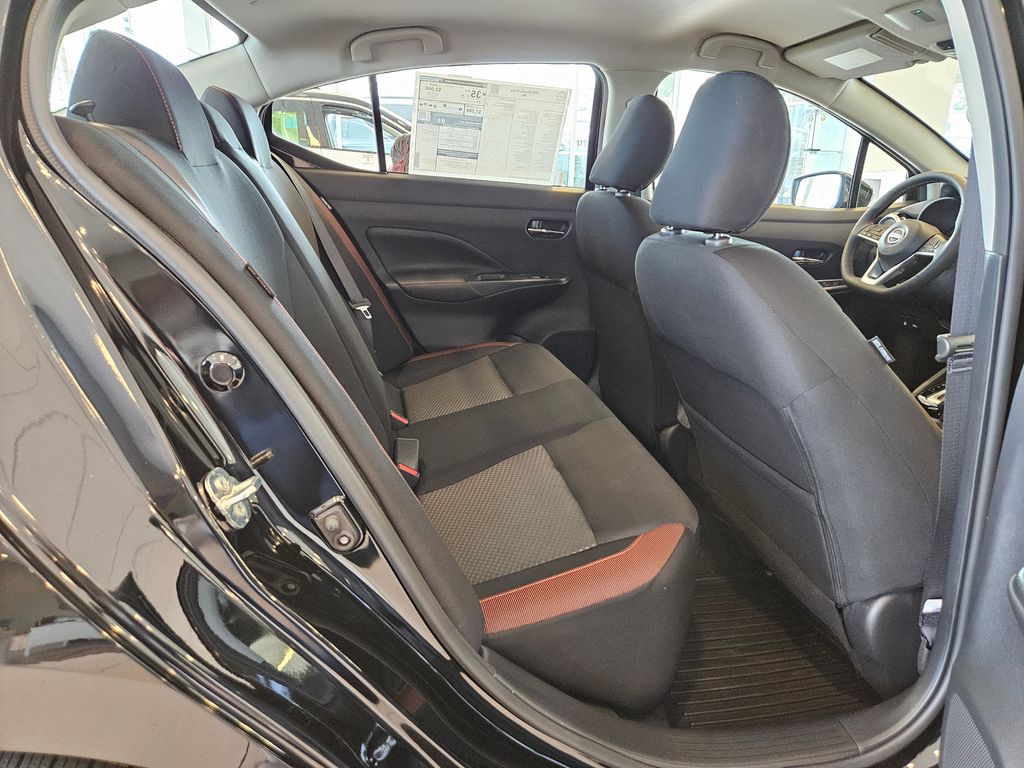 2025 Nissan Versa 1.6 SR