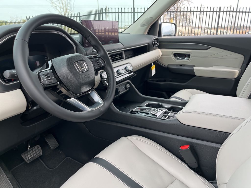 Thumbnail: 2026 Honda Pilot - 11