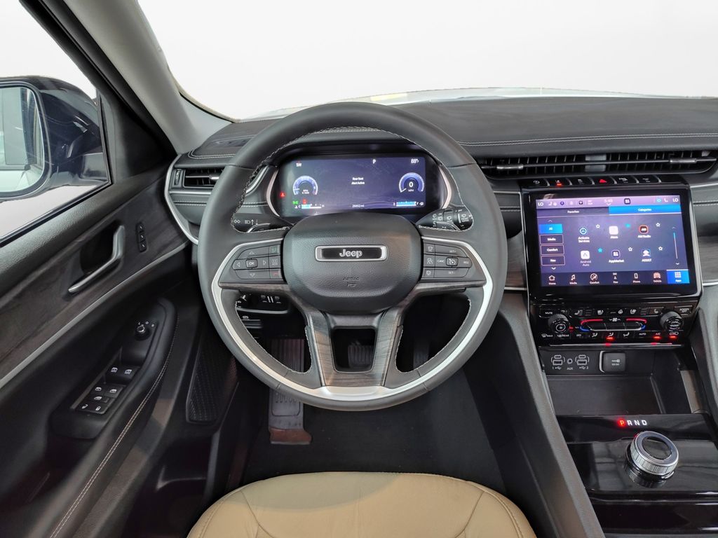 Used Car 2023 Jeep Grand Cherokee L  Limited For Sale Under $35,000 In Austin, Texas