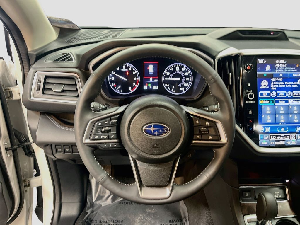 Used 2025 Crystal White Pearl Subaru Touring image 11