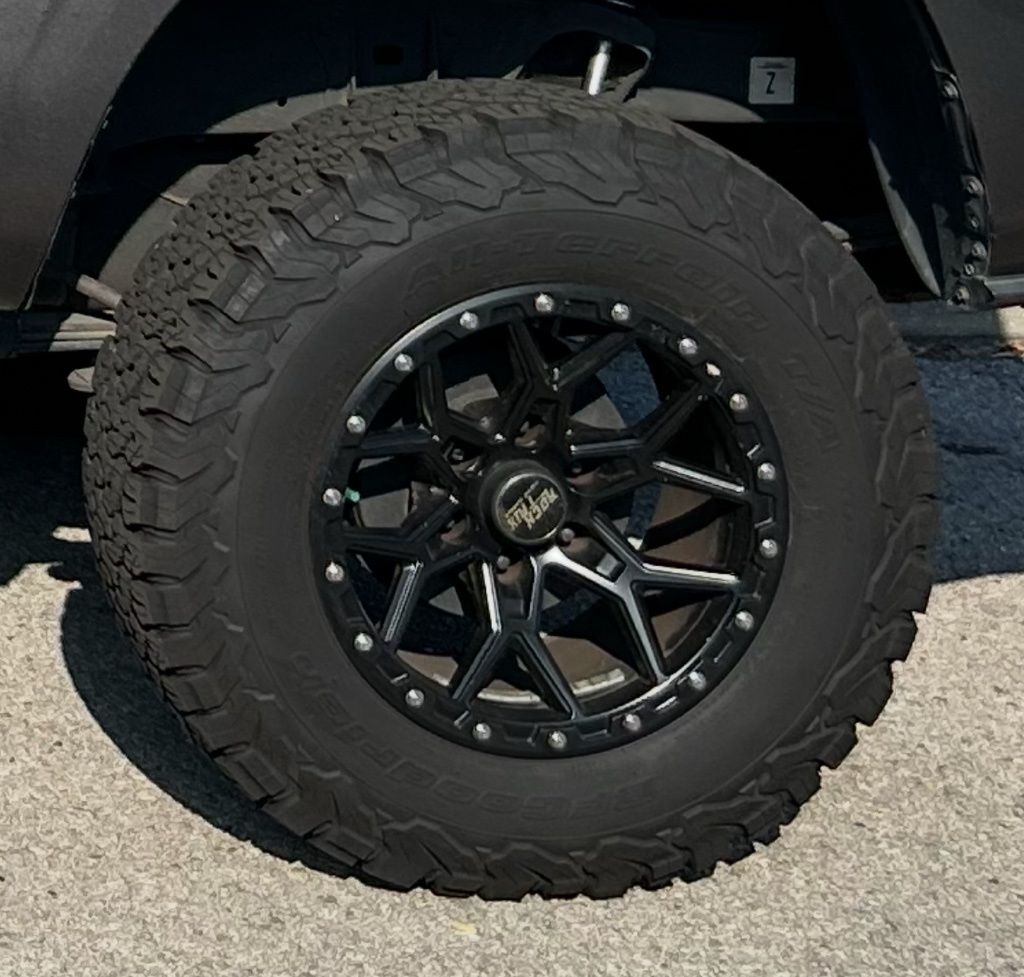 Thumbnail: 2018 Toyota Tacoma - 9