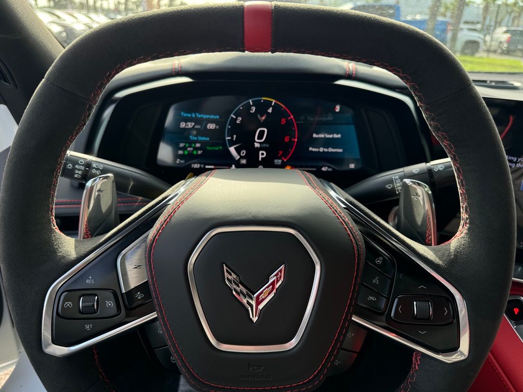 2025 Chevrolet Corvette Stingray 25