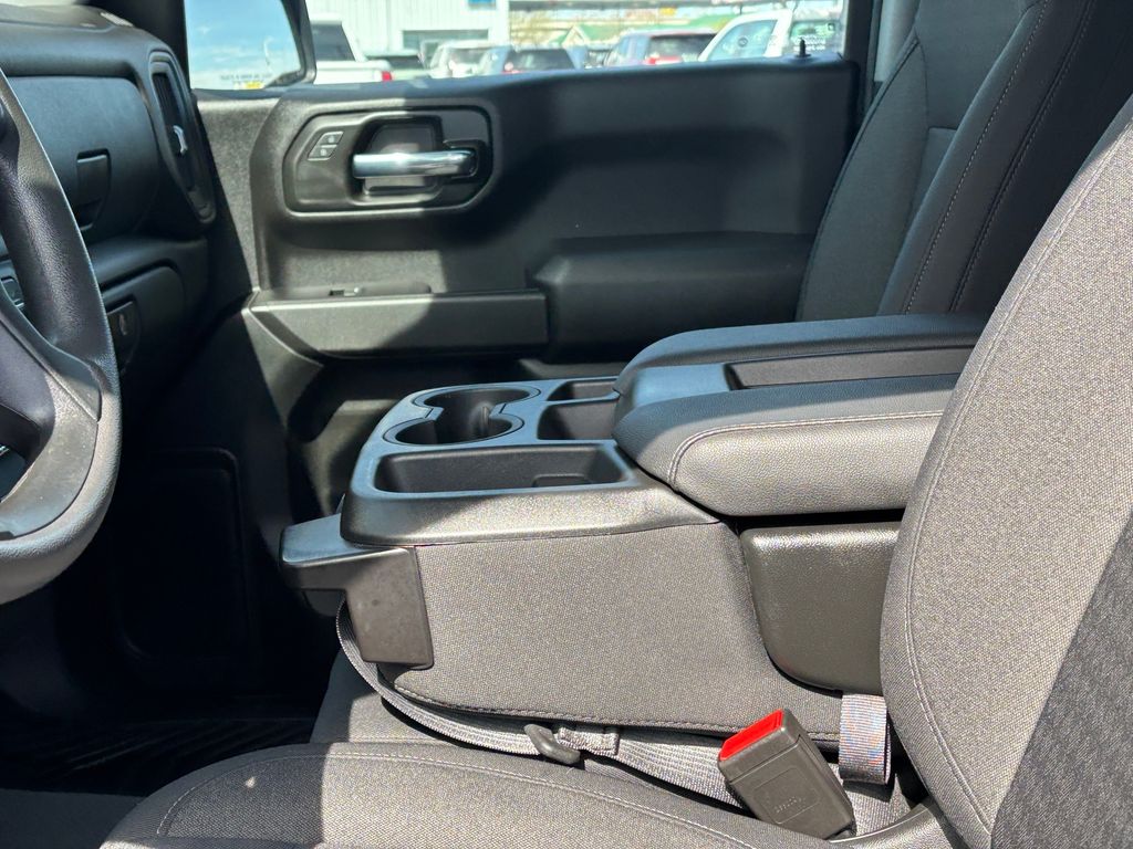 Used Car 2022 Chevrolet Silverado 1500  Custom For Sale Under $35,000 In Austin, Texas