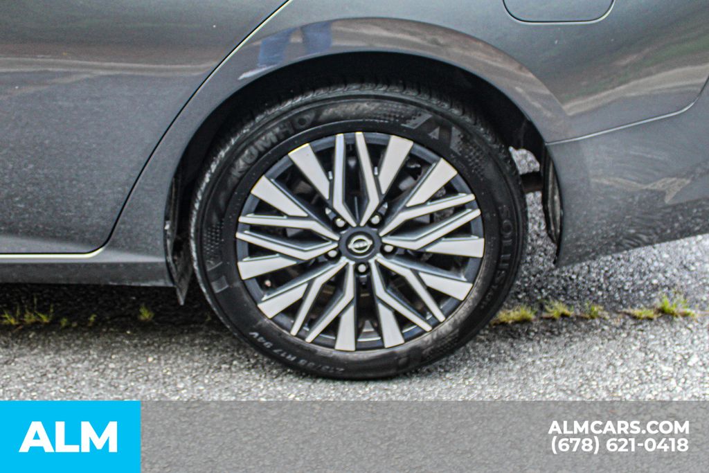 Used 2025 Gray Nissan 2.5 SV image 16