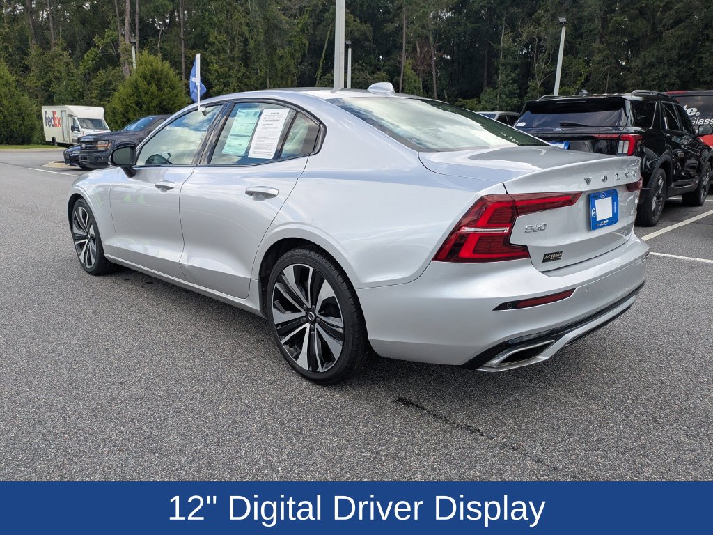 2022 Volvo S60 B5 Momentum