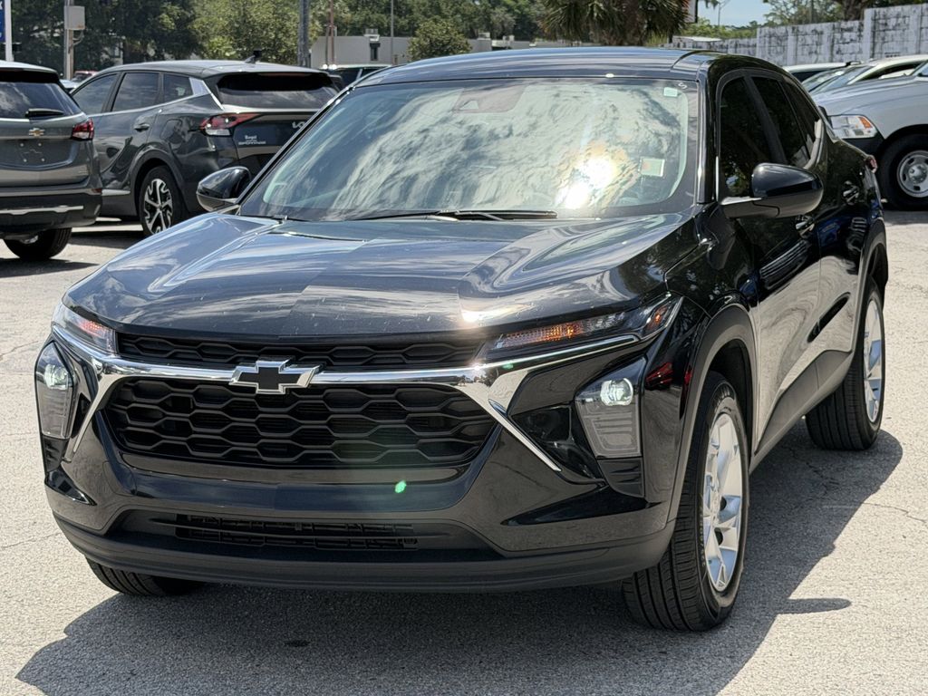 used 2024 Chevrolet Trax car, priced at $17,591