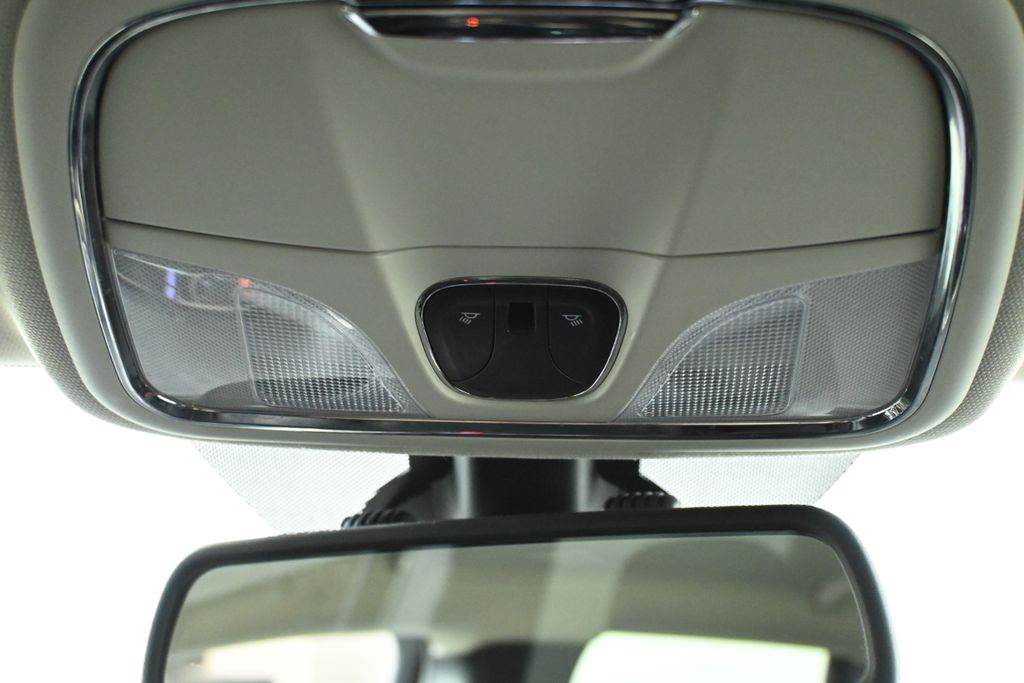 Thumbnail: 2016 Jeep Cherokee - 20