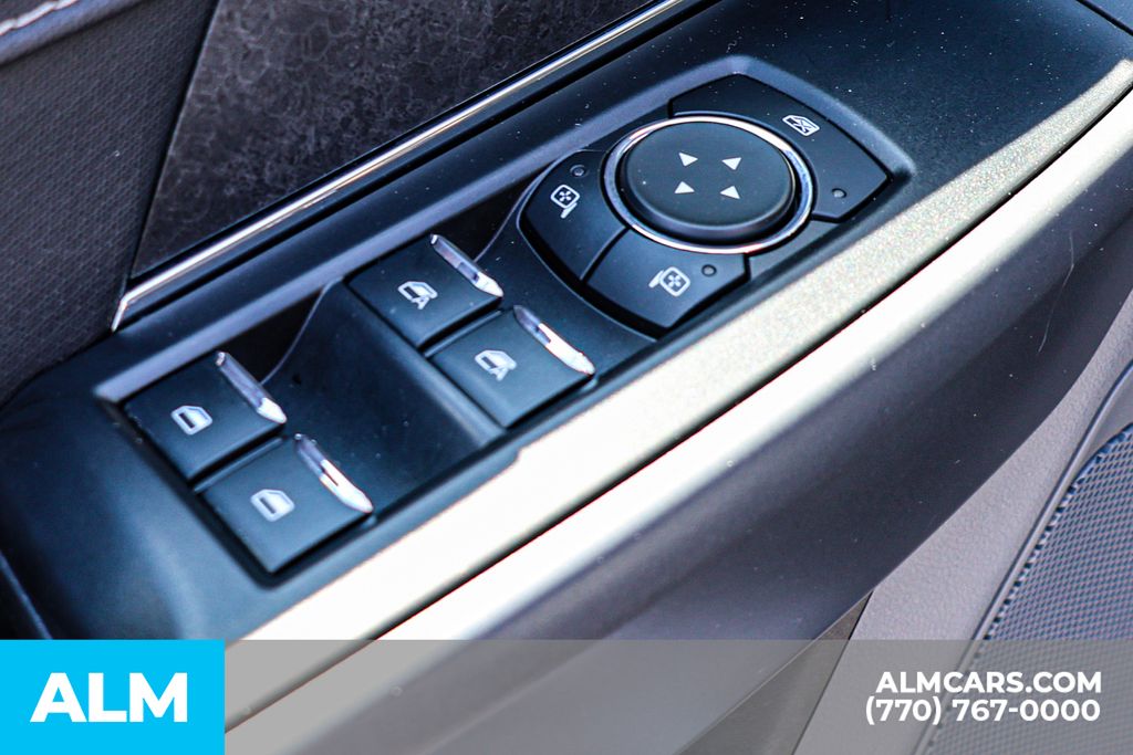 Used 2025 Silver Ford XLT image 46