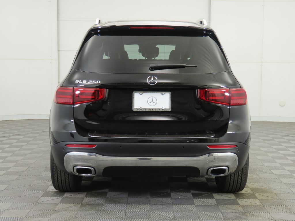 Thumbnail: 2025 Mercedes-Benz GLB - 6
