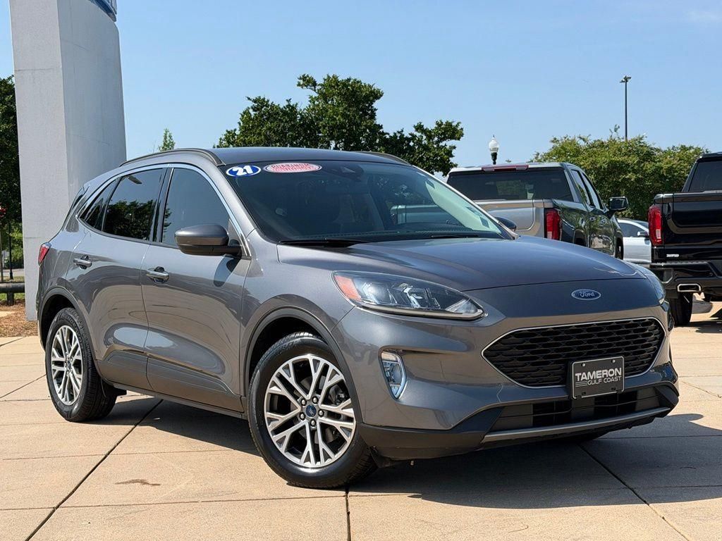 Gray Metallic 2021 Ford Escape SUV / Crossover Front-Wheel Drive 8-Speed Automatic