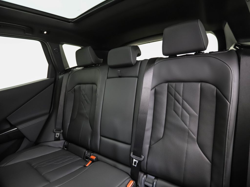Thumbnail: 2026 BMW X3 - 23