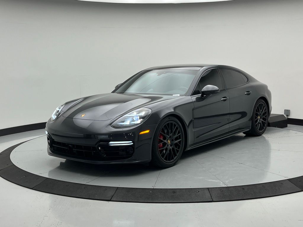 Thumbnail: 2020 Porsche Panamera - 1
