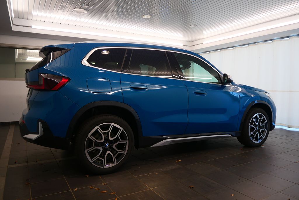 2025 BMW X1 xDrive28i 6