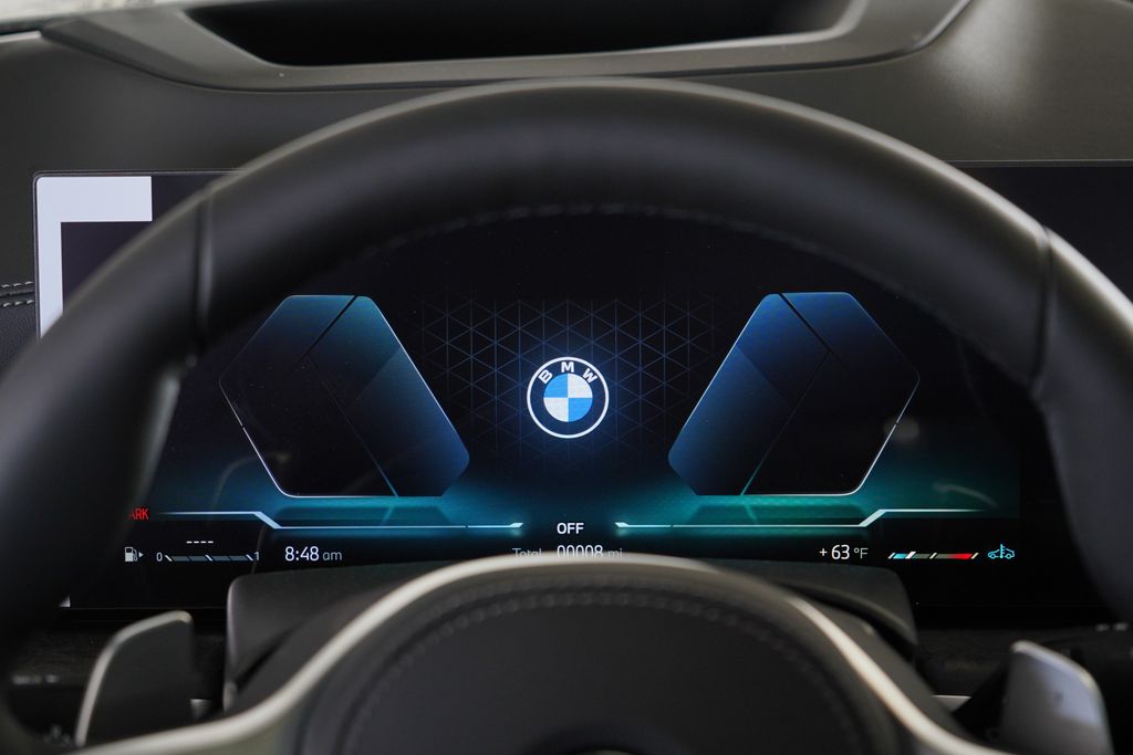 Thumbnail: 2027 BMW X6 - 15