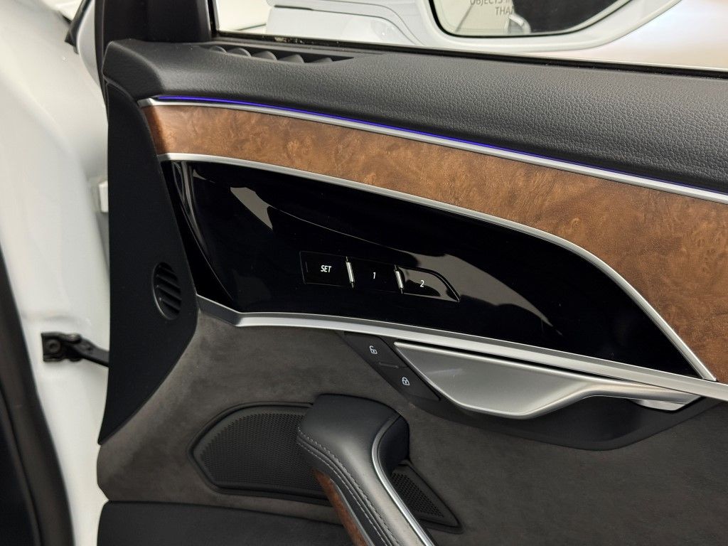 2021 Audi A8 L 24