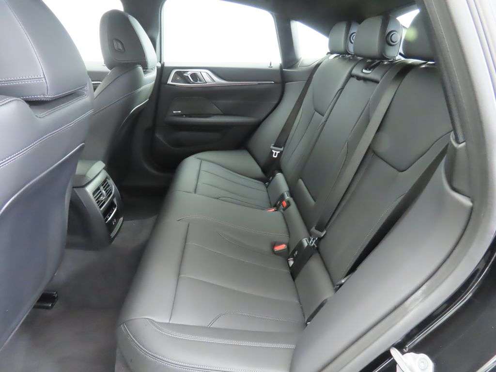 Thumbnail: 2025 BMW 4 Series - 21