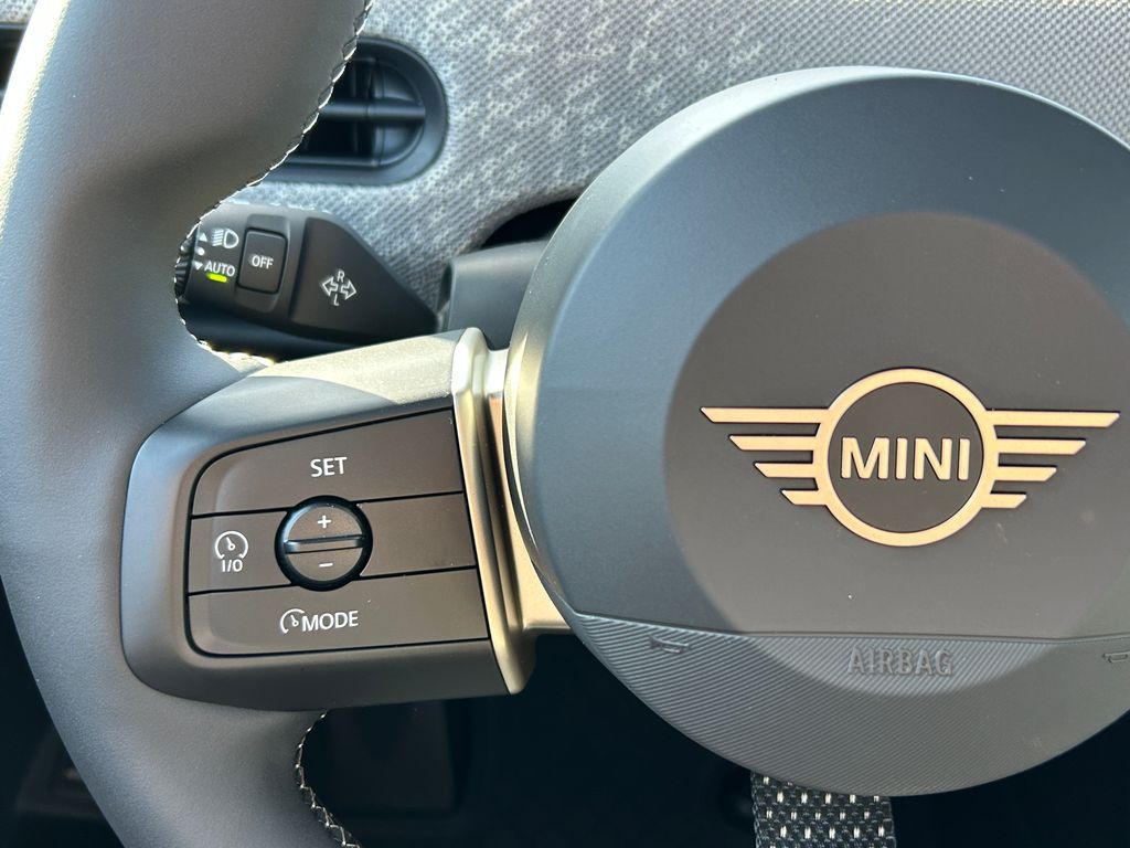 Thumbnail: 2026 MINI Cooper - 21