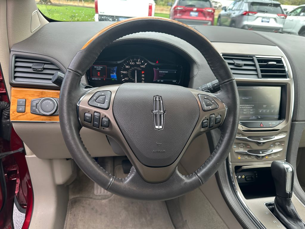 2015 Lincoln MKX Base