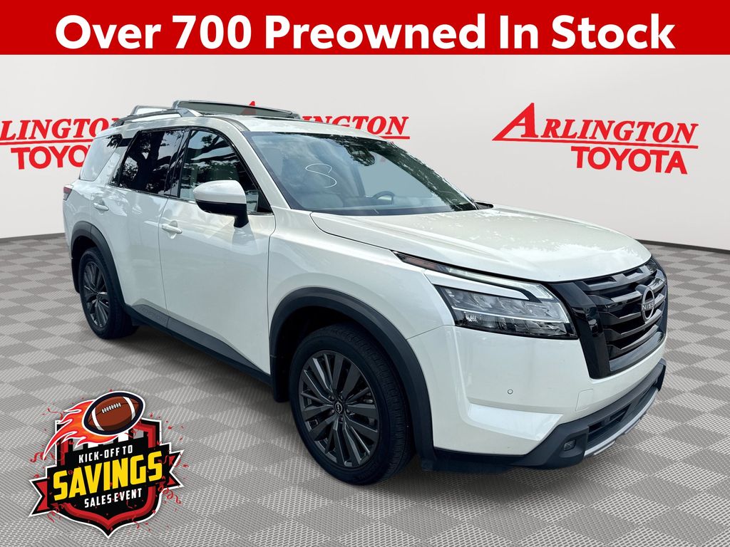 Pearl White Tricoat 2024 Nissan Pathfinder SUV / Crossover Front-Wheel Drive 9-Speed Automatic