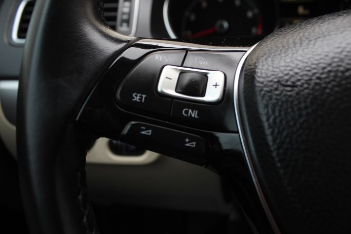 Used Car 2015 Volkswagen Jetta  For Sale Under $12,000 In Georgetown, Texas