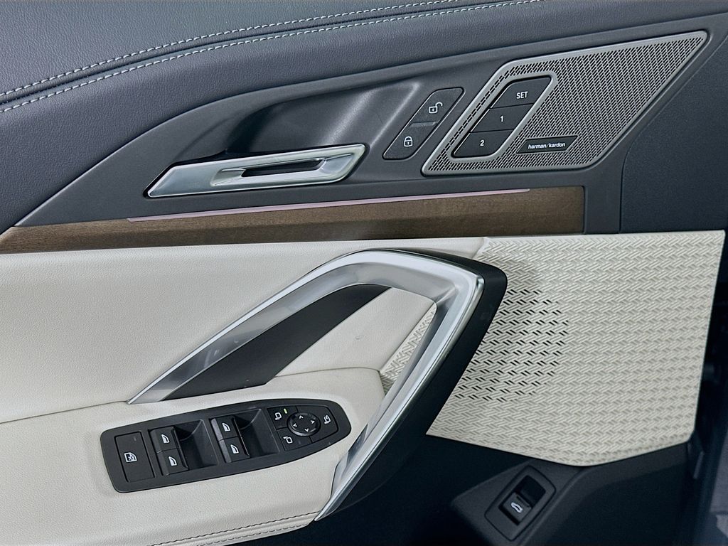 Thumbnail: 2026 BMW X1 - 20