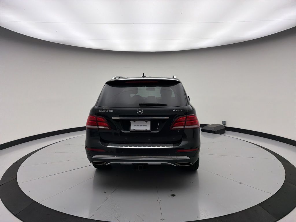 Thumbnail: 2016 Mercedes-Benz GLE - 4