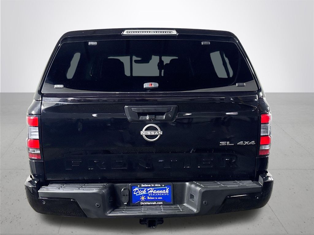 2024 Nissan Frontier SL