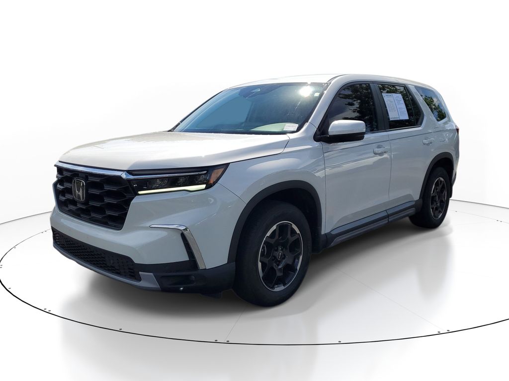 Used 2025 Honda Pilot SUV