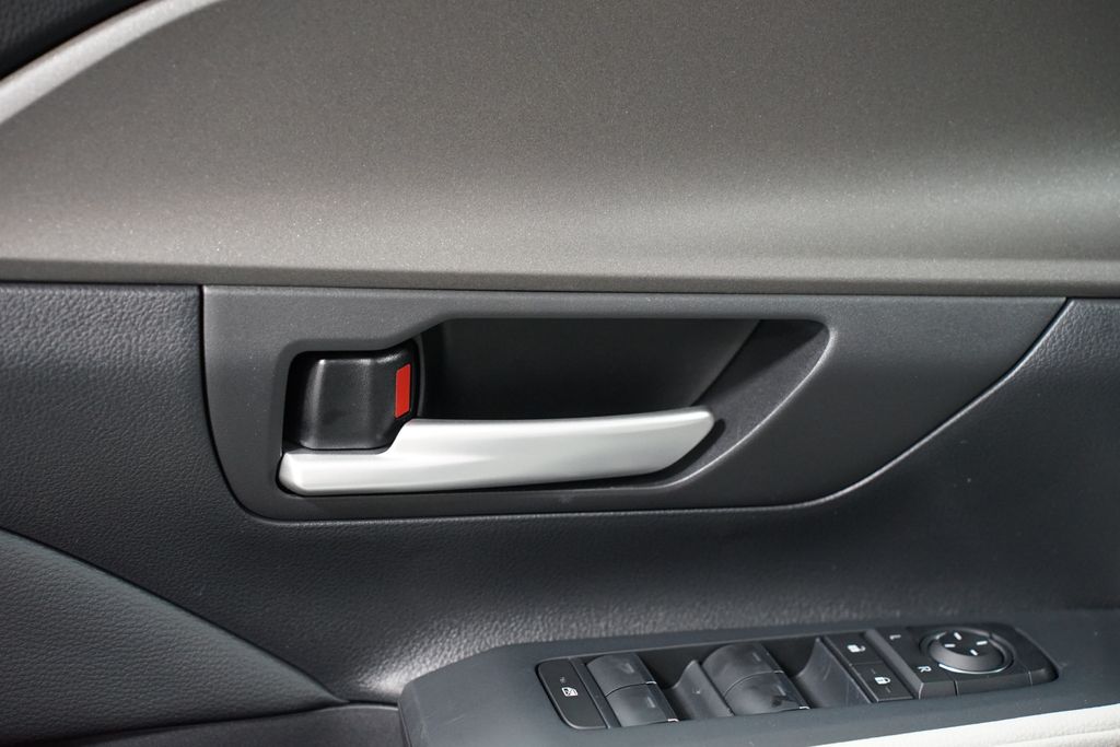 Thumbnail: 2026 Toyota Grand Highlander - 32