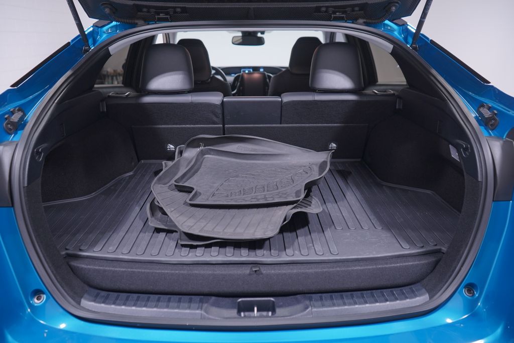 2019 Toyota Prius Prime Advanced 24