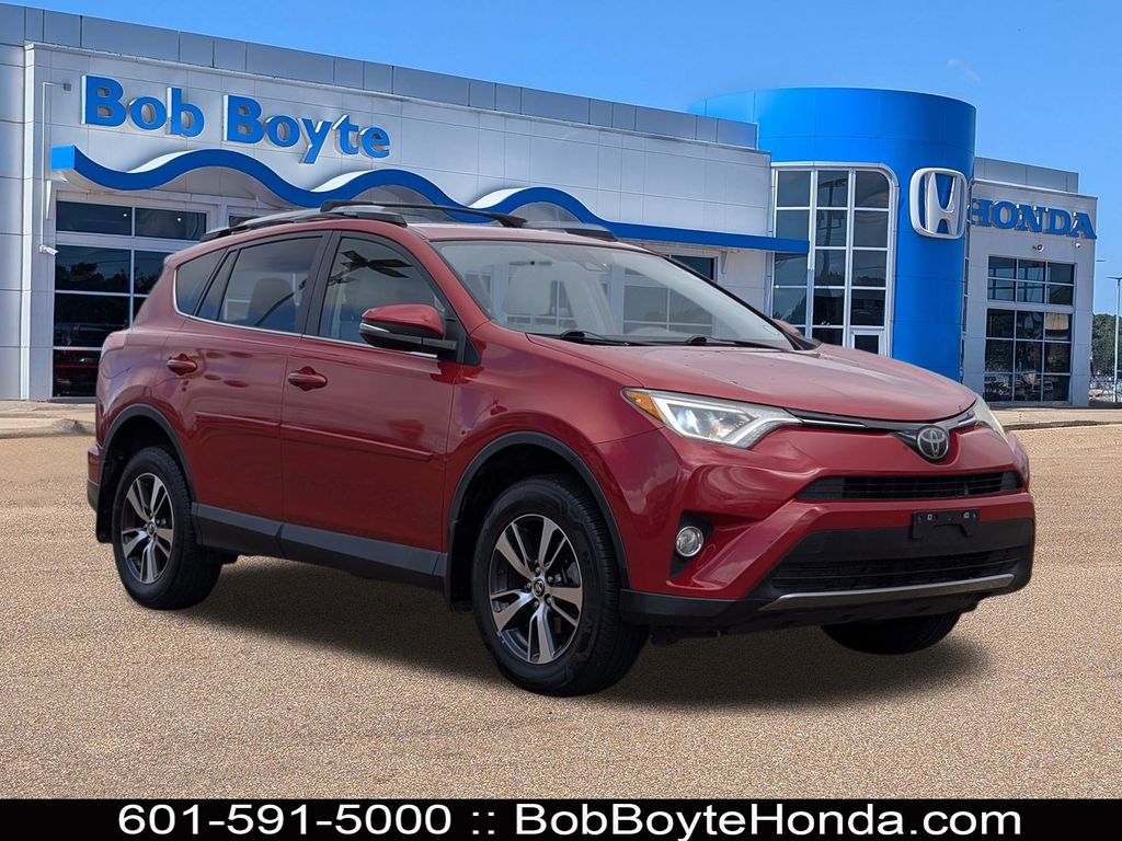 2017 Toyota RAV4 XLE