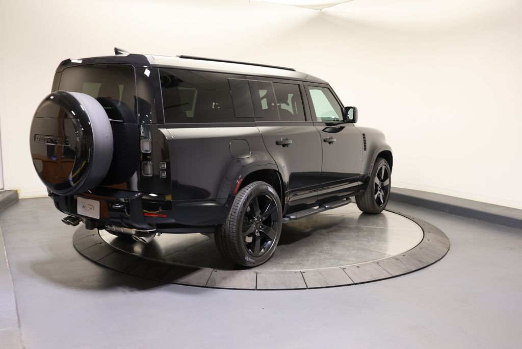 Thumbnail: 2026 Land Rover Defender - 5