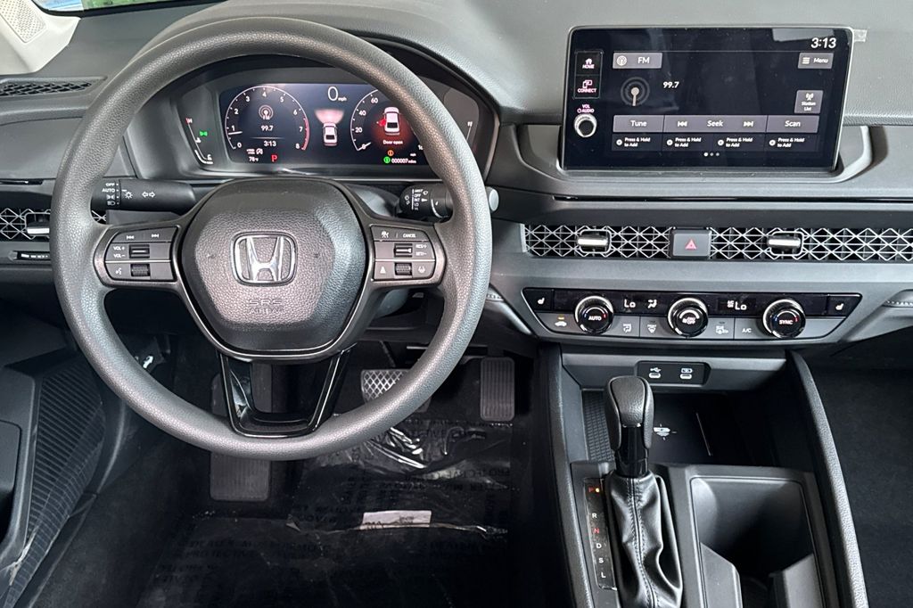 New 2026 Platinum White Pearl Honda SE image 16