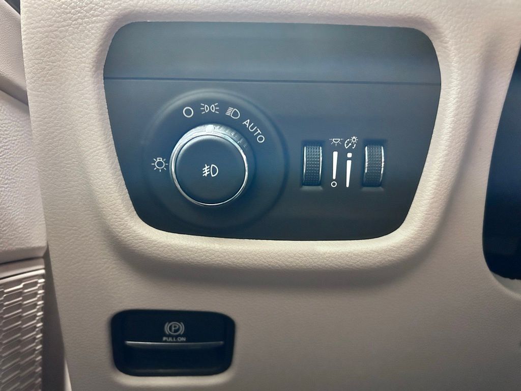 used 2023 Jeep Grand Cherokee L car, priced at $31,746