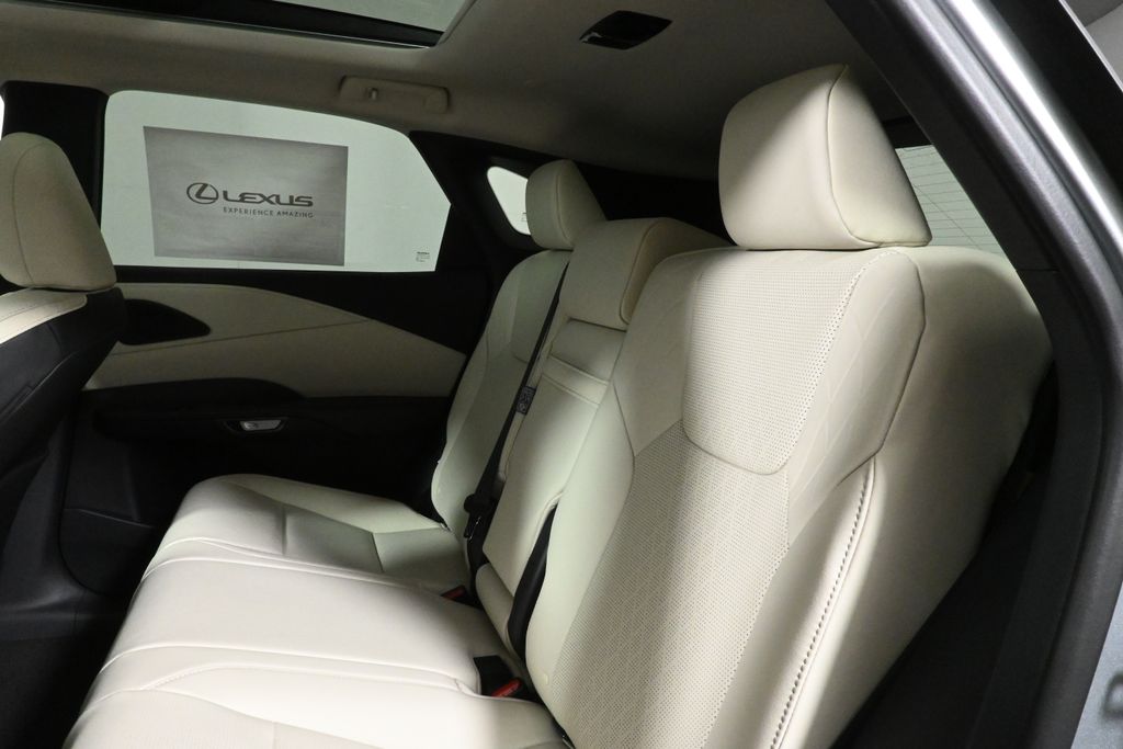 Thumbnail: 2025 Lexus RX - 4